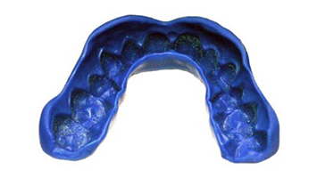 Players using boil-and-bite mouthguards reported poor stability during the initial measurement.